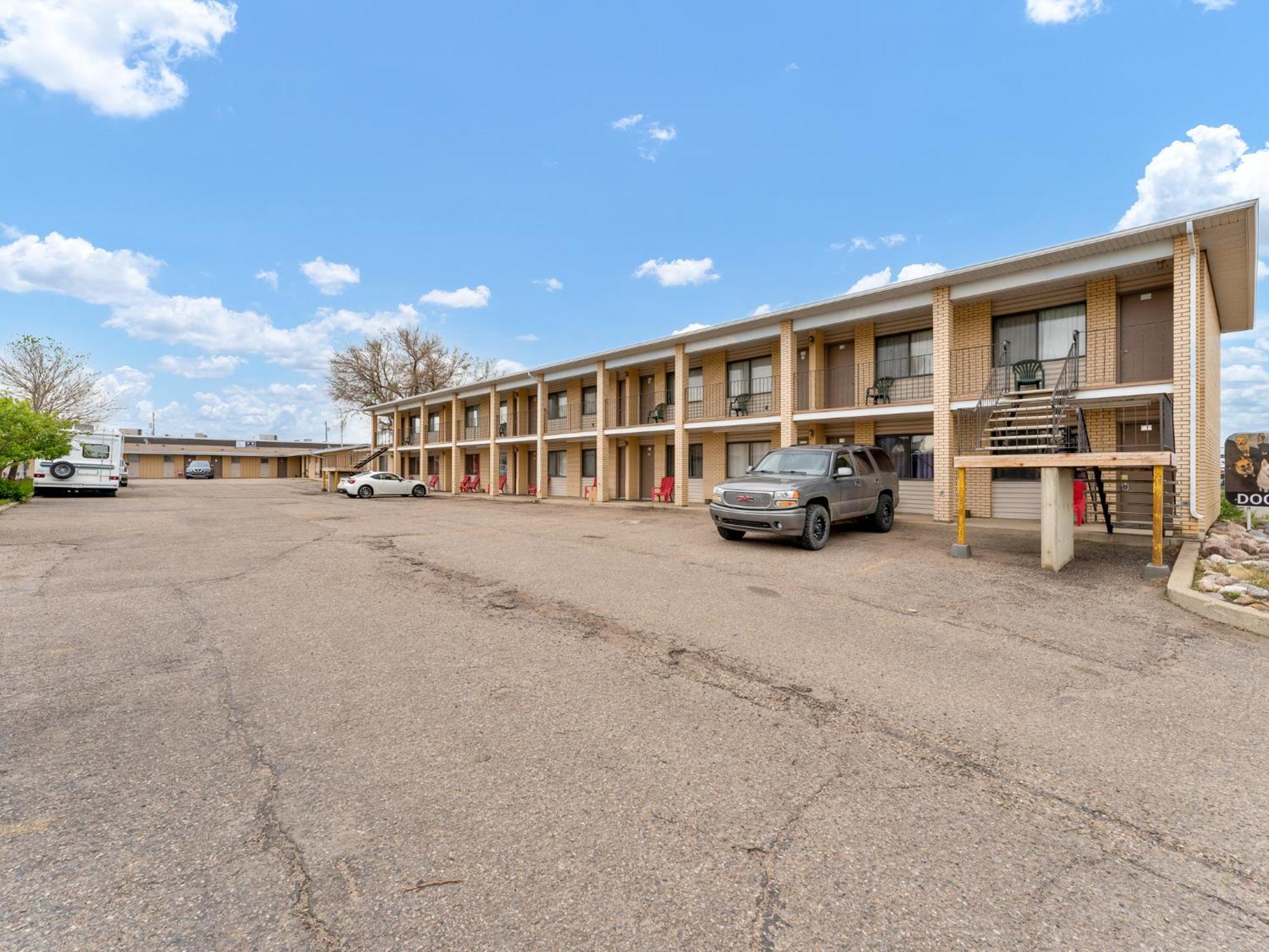 Ranchmen Motel Медисин Хет Екстериор снимка