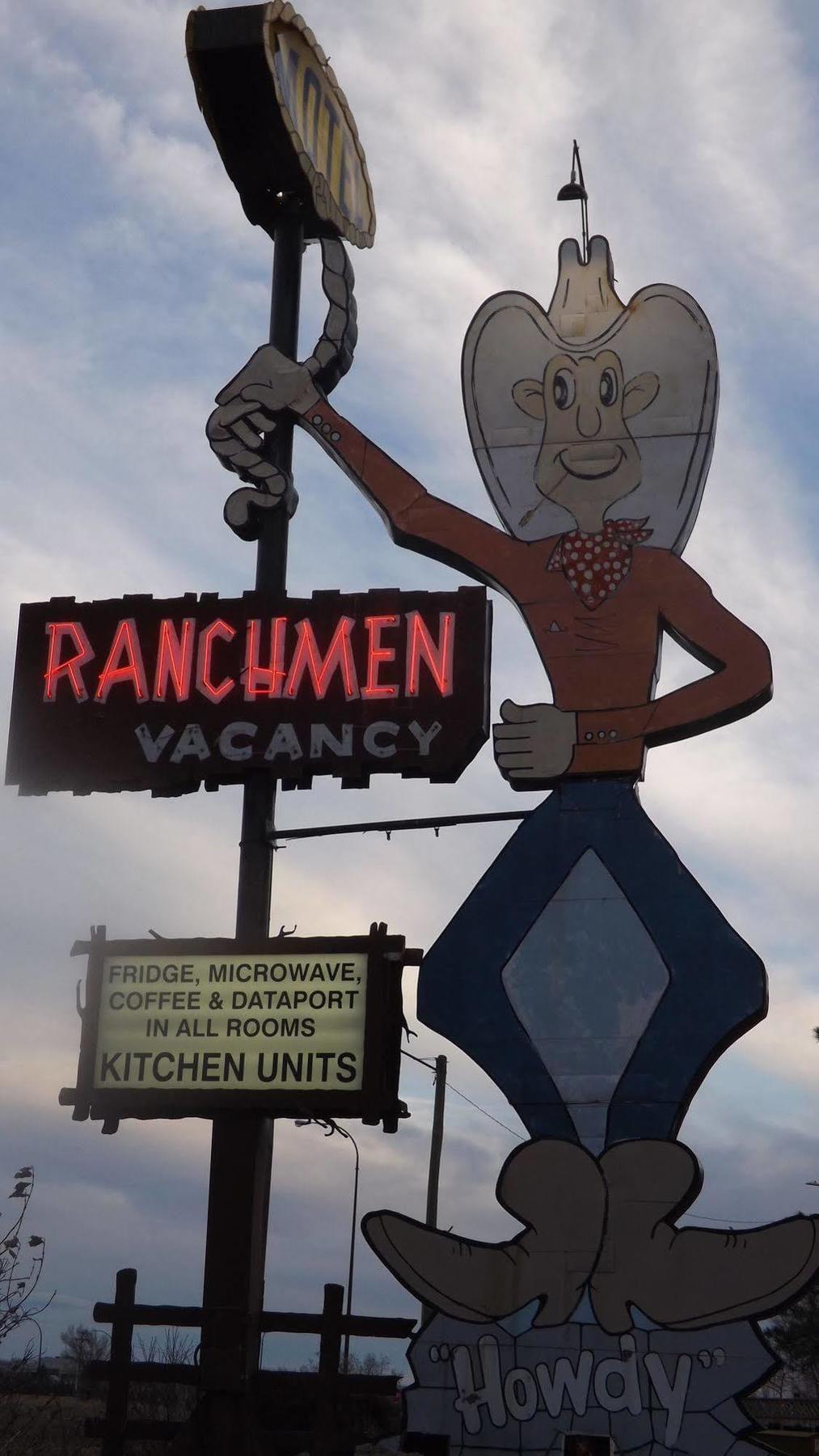 Ranchmen Motel Медисин Хет Екстериор снимка