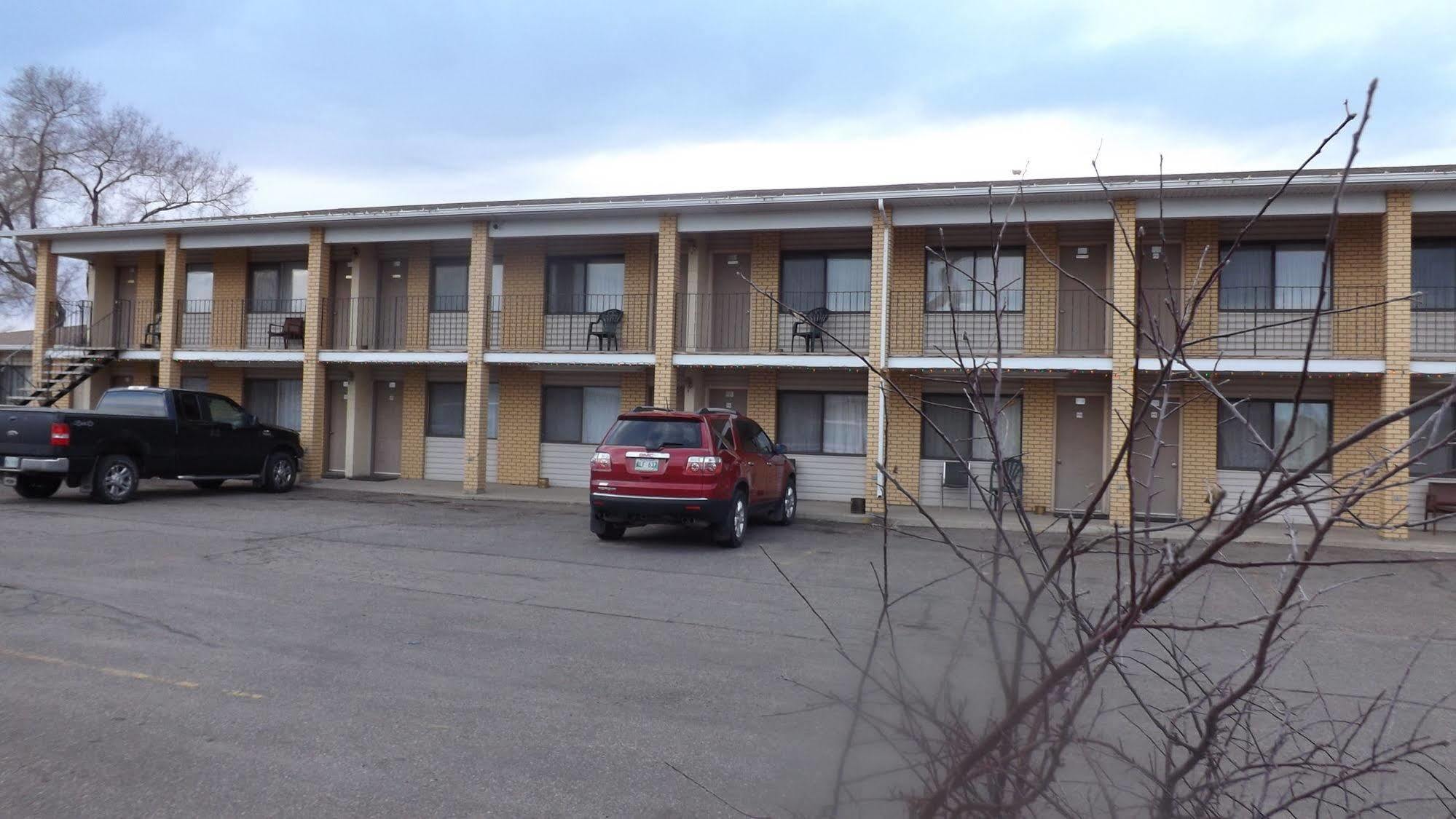 Ranchmen Motel Медисин Хет Екстериор снимка